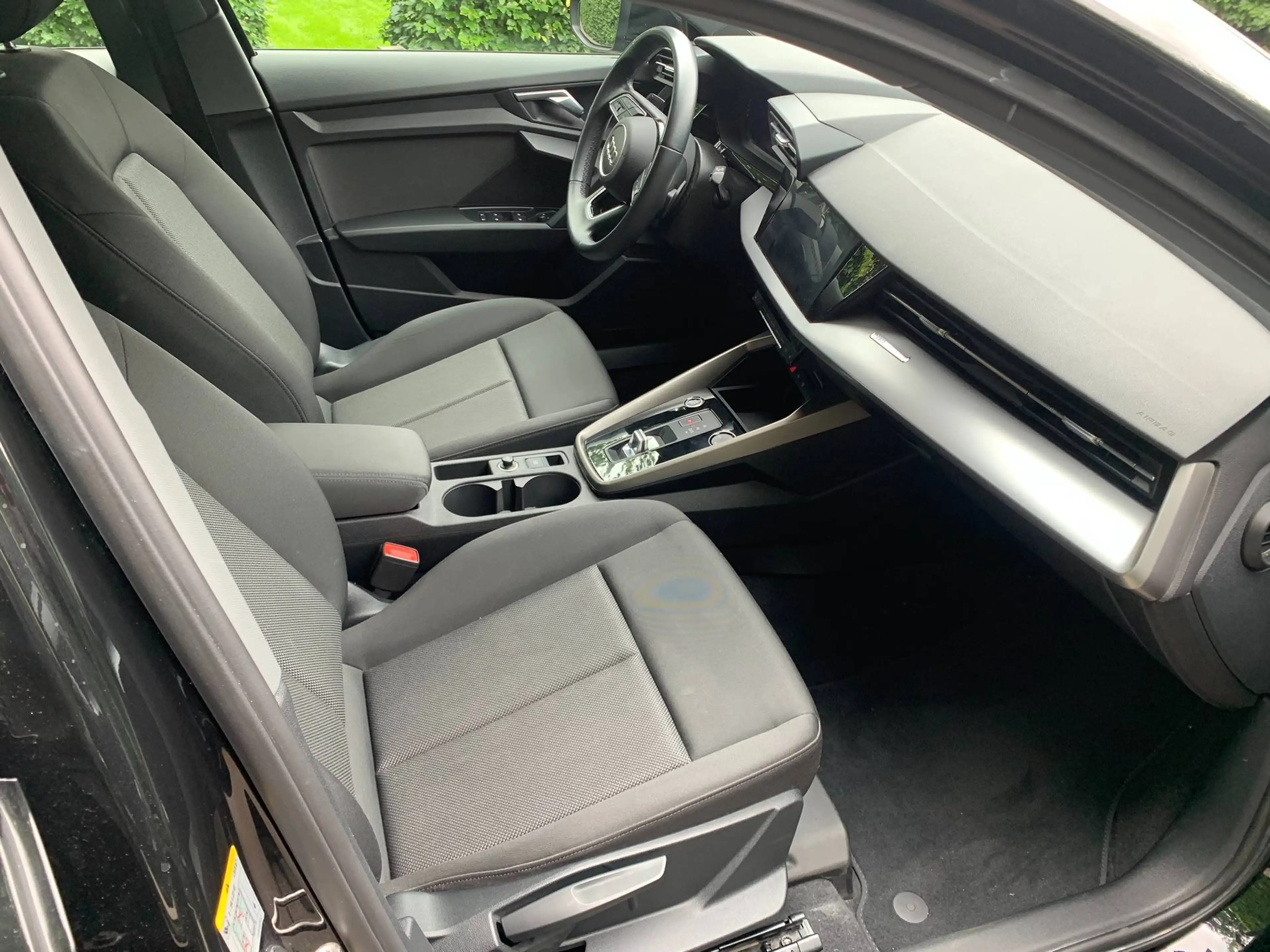 Audi A3 A3 Sportback 30 TFSI Business Edition Attraction S tronic — photo 3