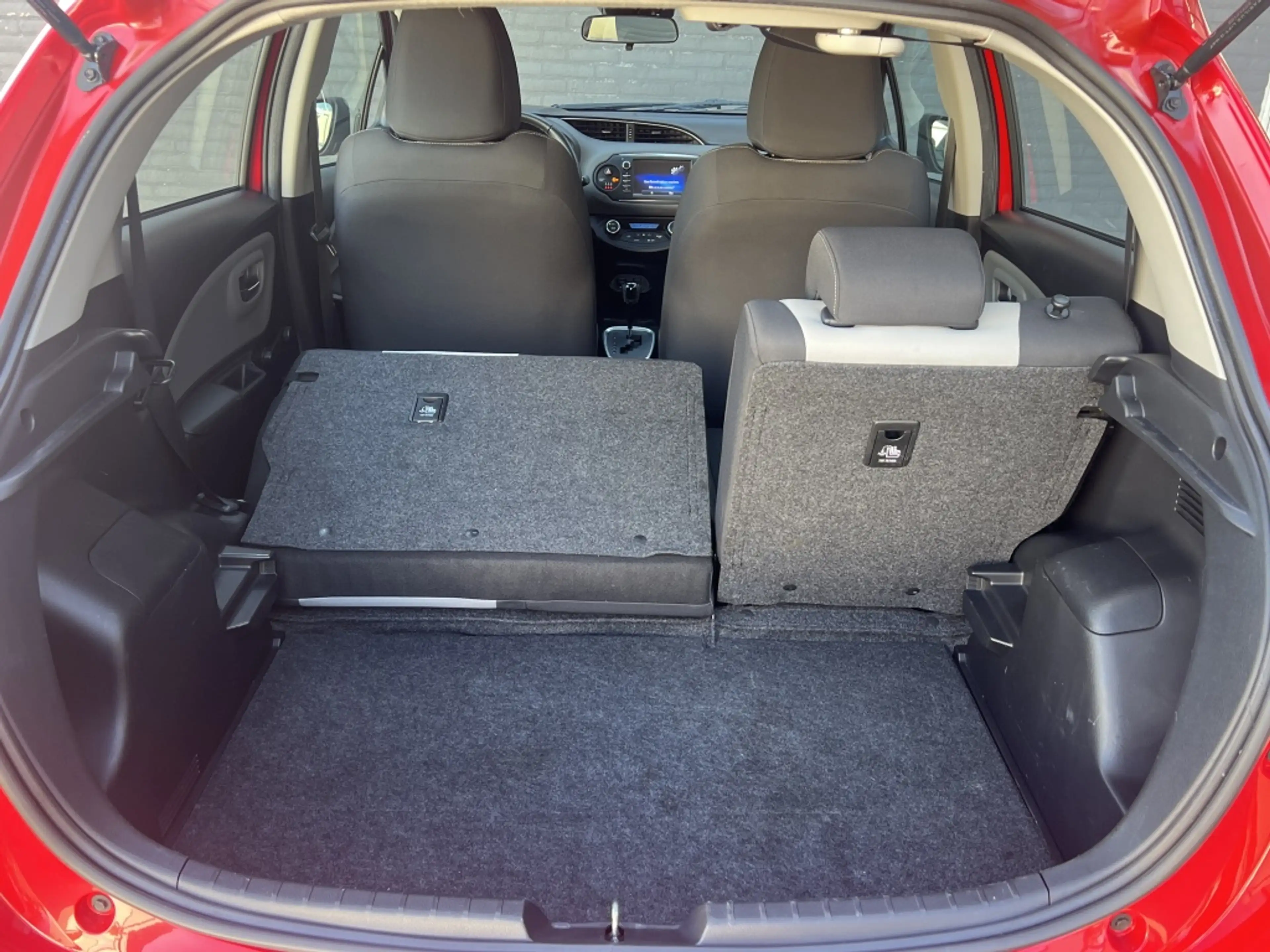 Toyota Yaris 1.5 Hybrid Aspiration Automaat 5-deurs | NL auto — photo 37