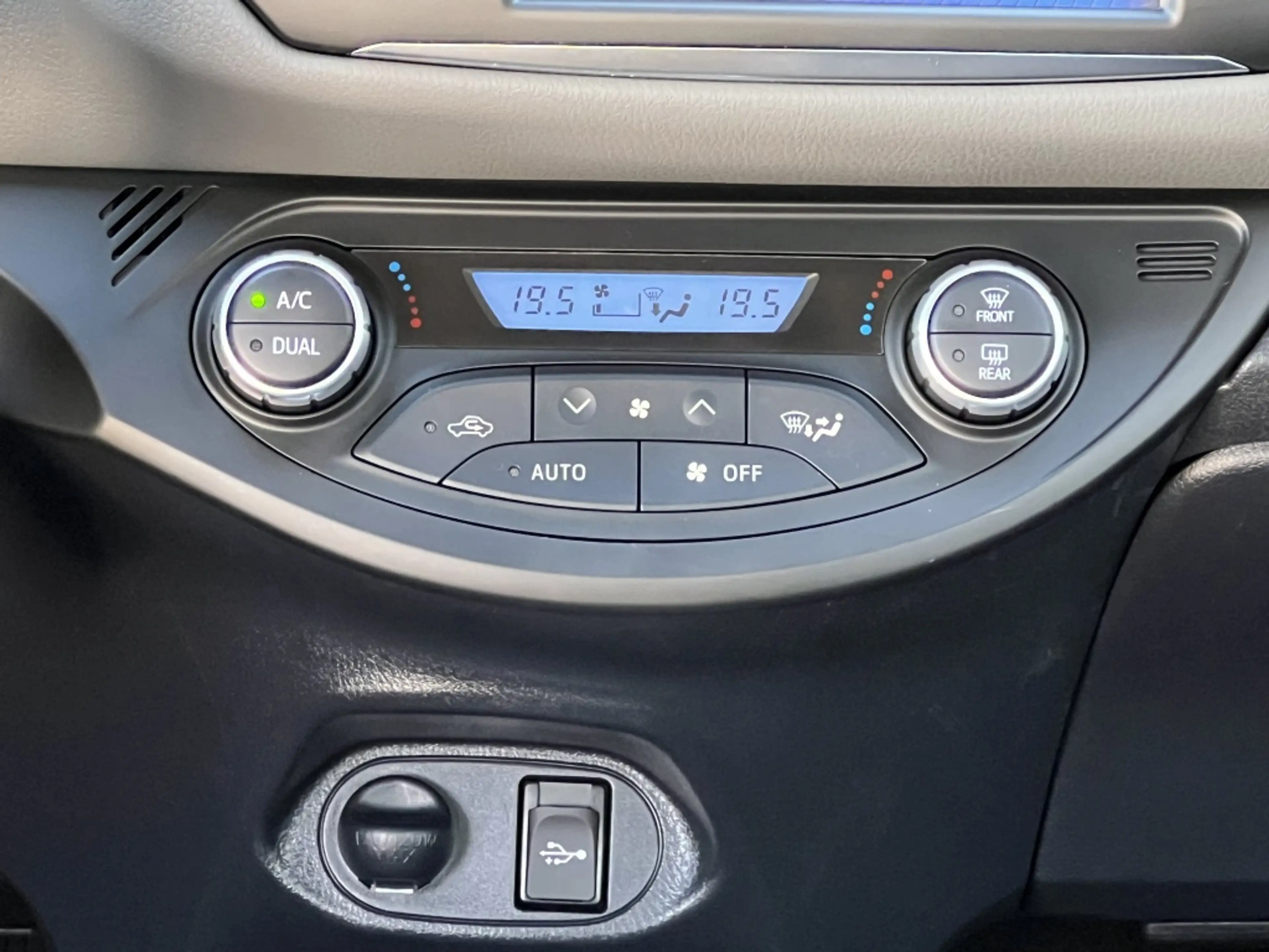 Toyota Yaris 1.5 Hybrid Aspiration Automaat 5-deurs | NL auto — photo 32