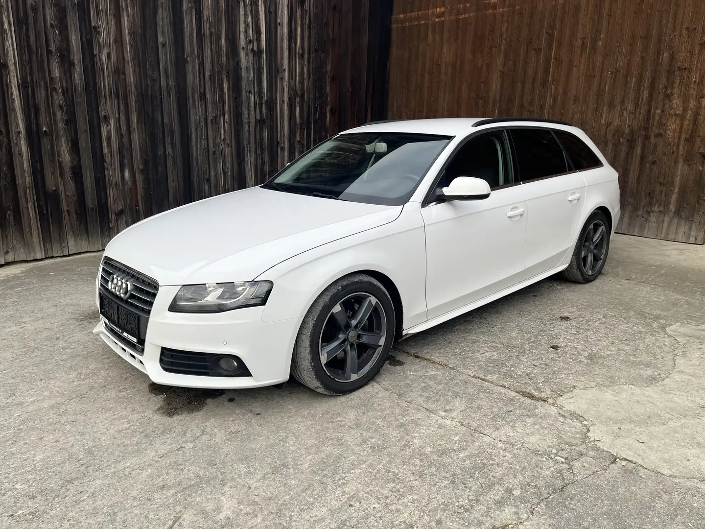 Audi A4 Avant 2,0 TDI DPF - 1