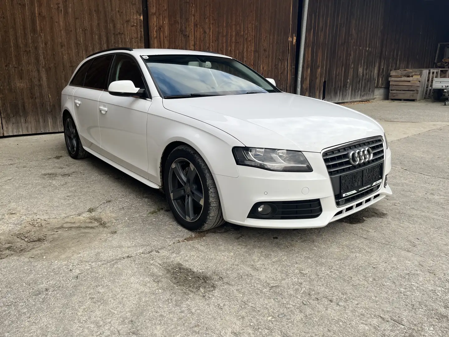 Audi A4 Avant 2,0 TDI DPF - 2