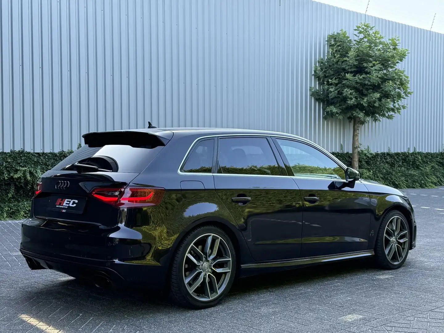 Audi S3 2.0 TFSI S3 quattro Pro Line Plus Zwart - 2