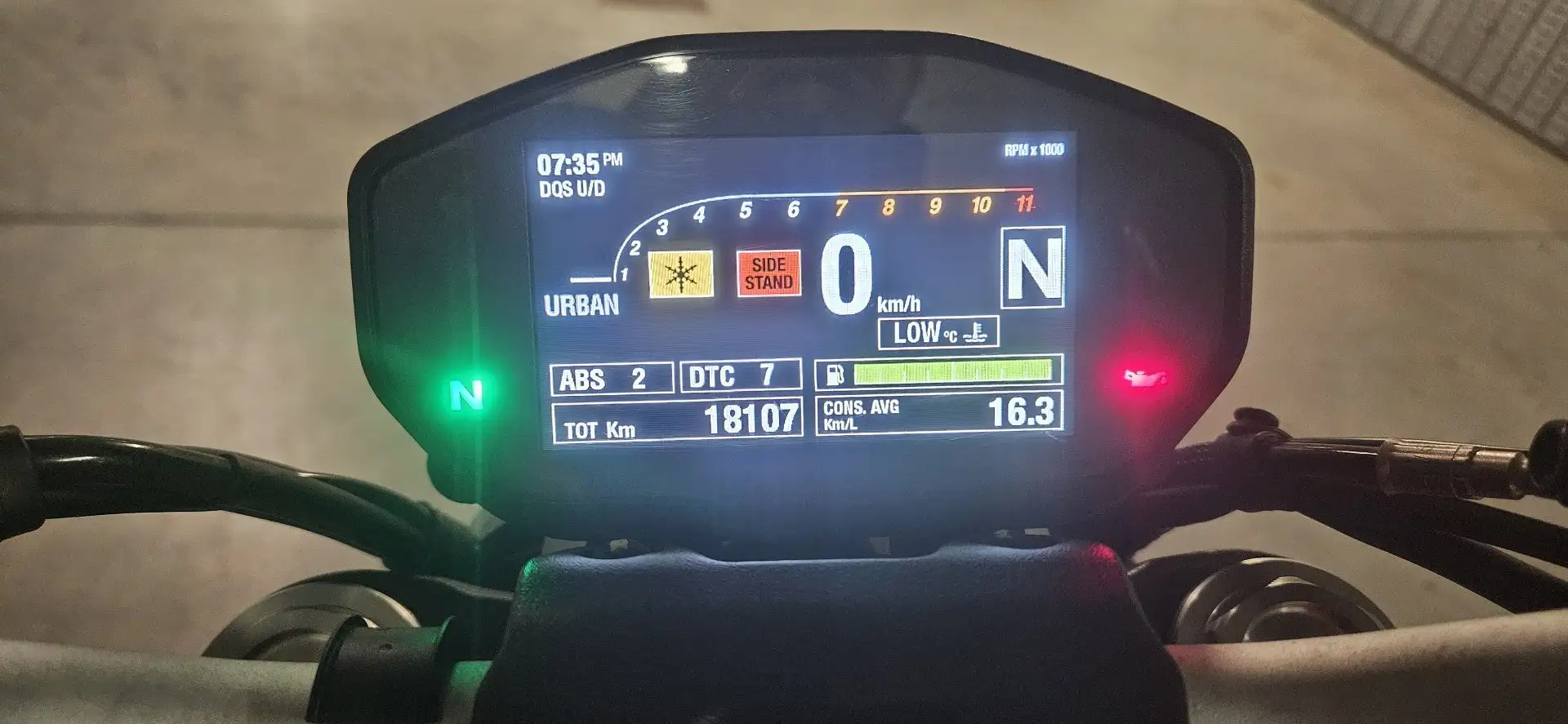 Ducati Monster 821 Roşu - 2