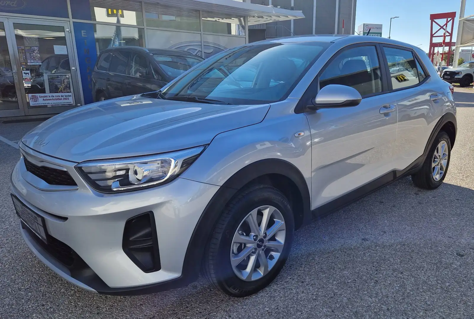 Kia Stonic 1,2 DPI ISG Titan Grau - 1