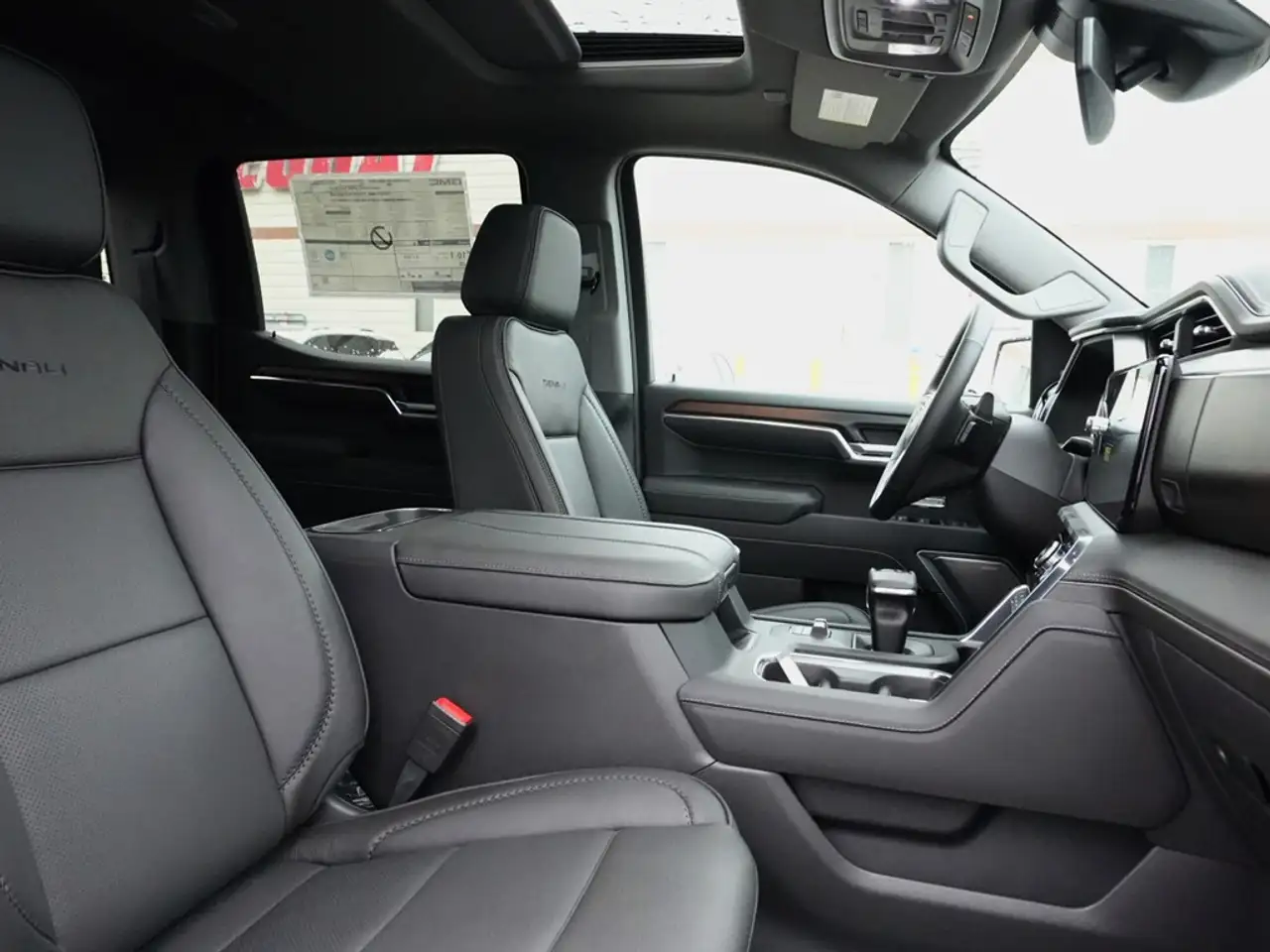 GMC Sierra 1500 снимка GMC Sierra 1500