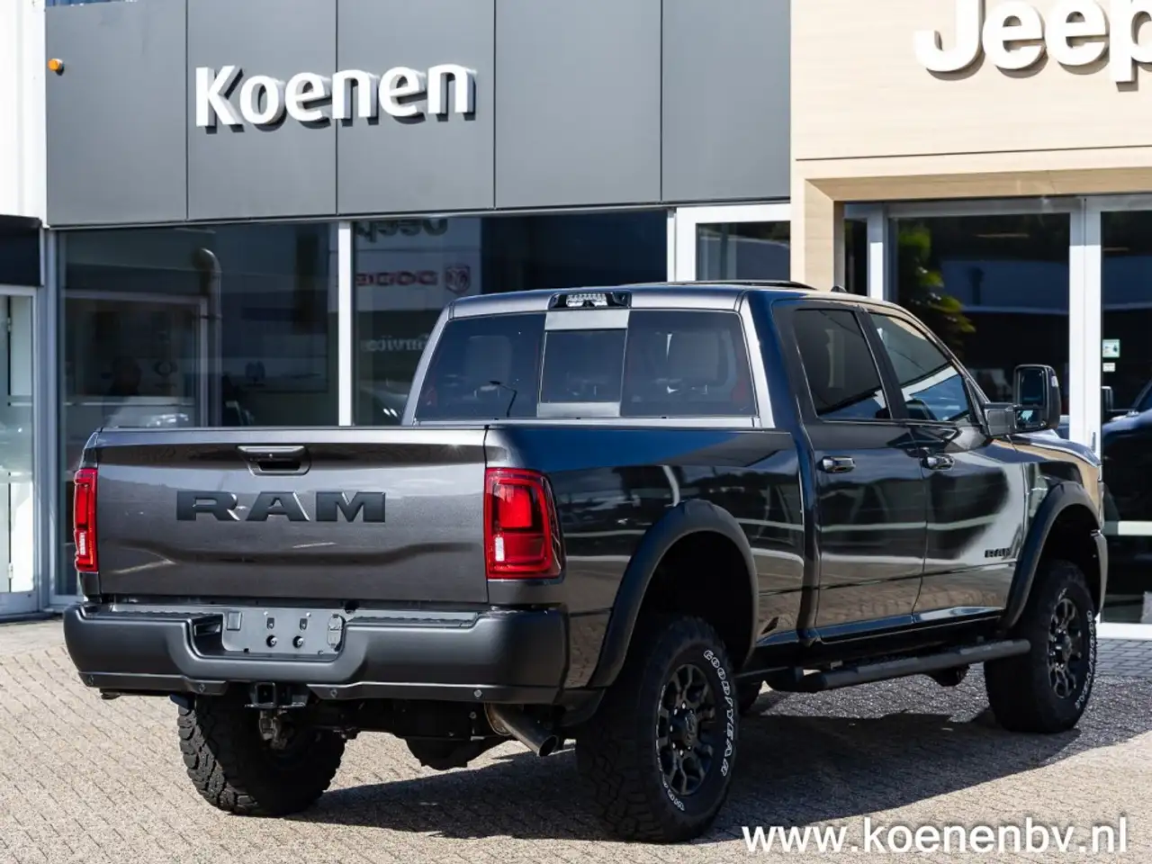 Dodge RAM 2025 — фото 11