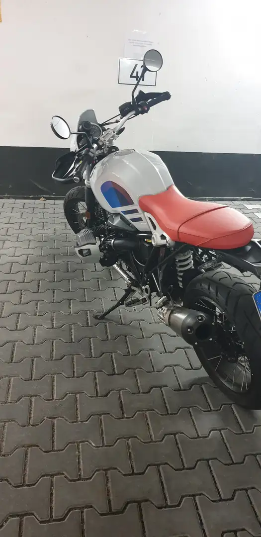 BMW R nineT - 1