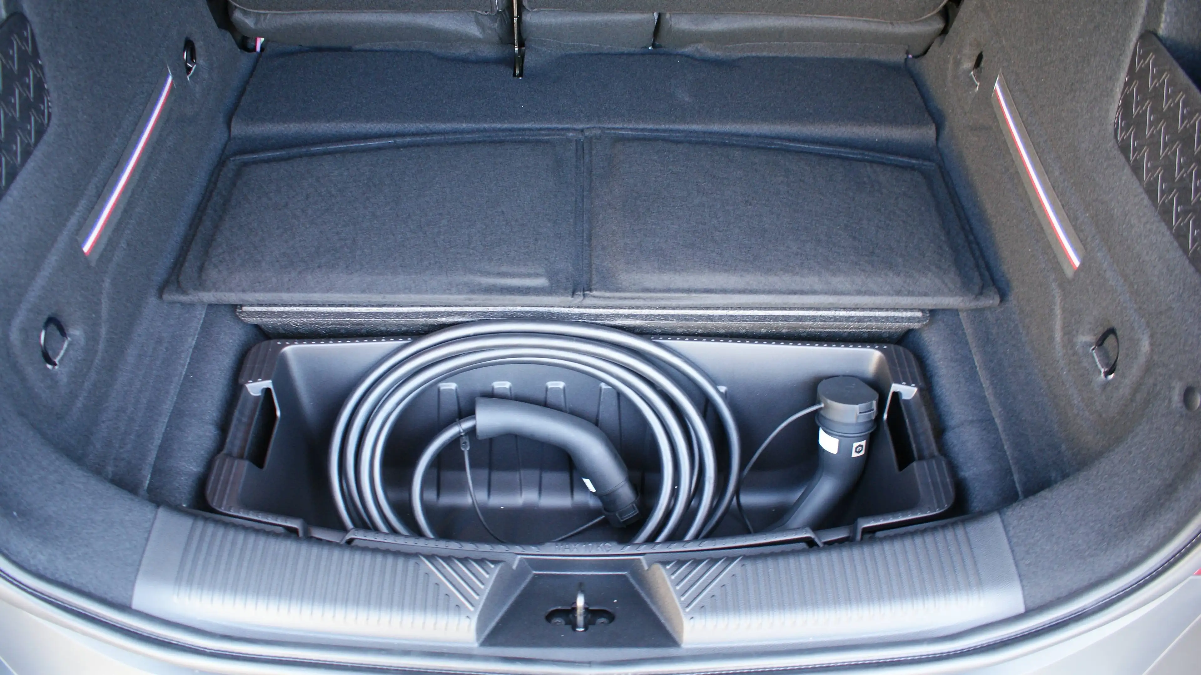 Renault R 4 R 4 E-Tech Evolution 150 Comfort Range — photo 10