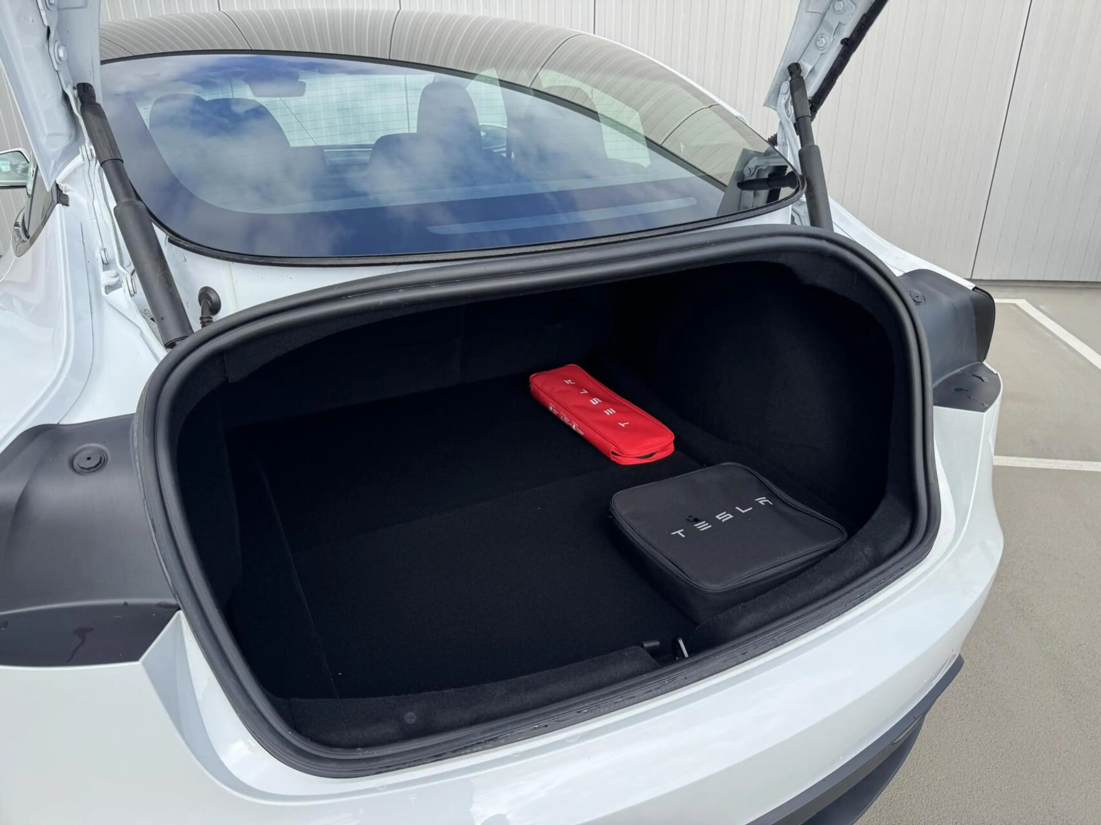 Tesla Model 3 RWD 60 kWh Premium|Highland|NL-Auto — photo 16