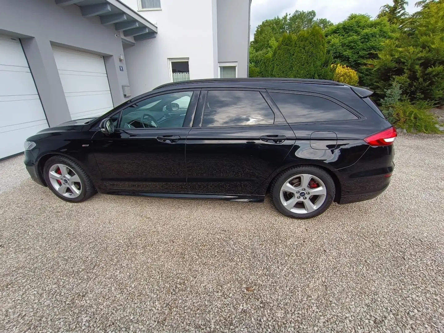 Ford Mondeo Traveller ST-Line 2,0 EcoBlue SCR Aut. Schwarz - 1