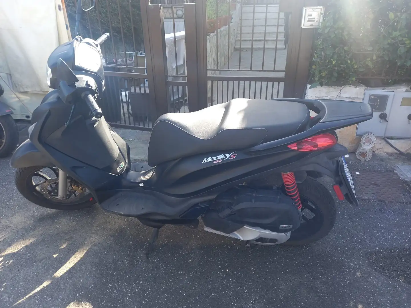 Piaggio Medley 125 abs S Negru - 1