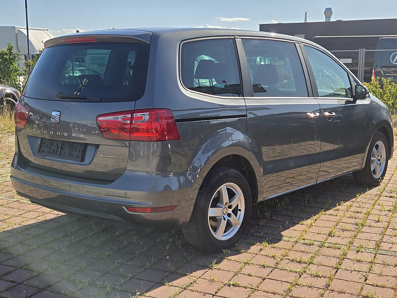 SEAT Alhambra Family 2,0 TDI CR DPF — photo 5