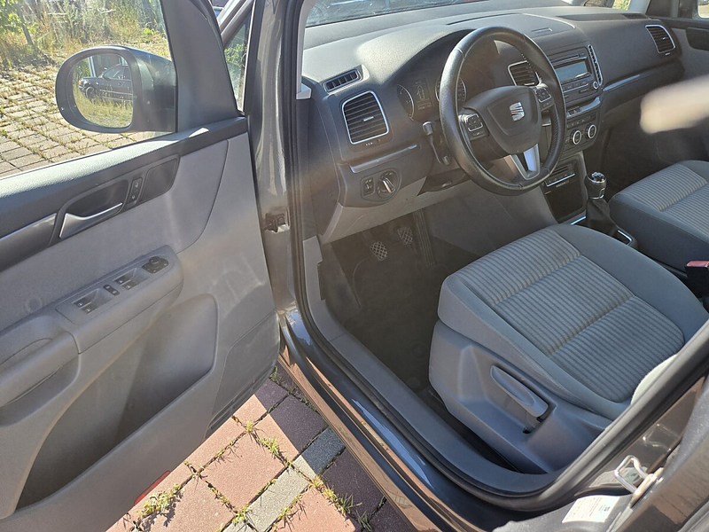 SEAT Alhambra Family 2,0 TDI CR DPF — photo 8