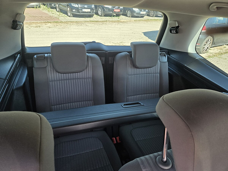SEAT Alhambra Family 2,0 TDI CR DPF — photo 13