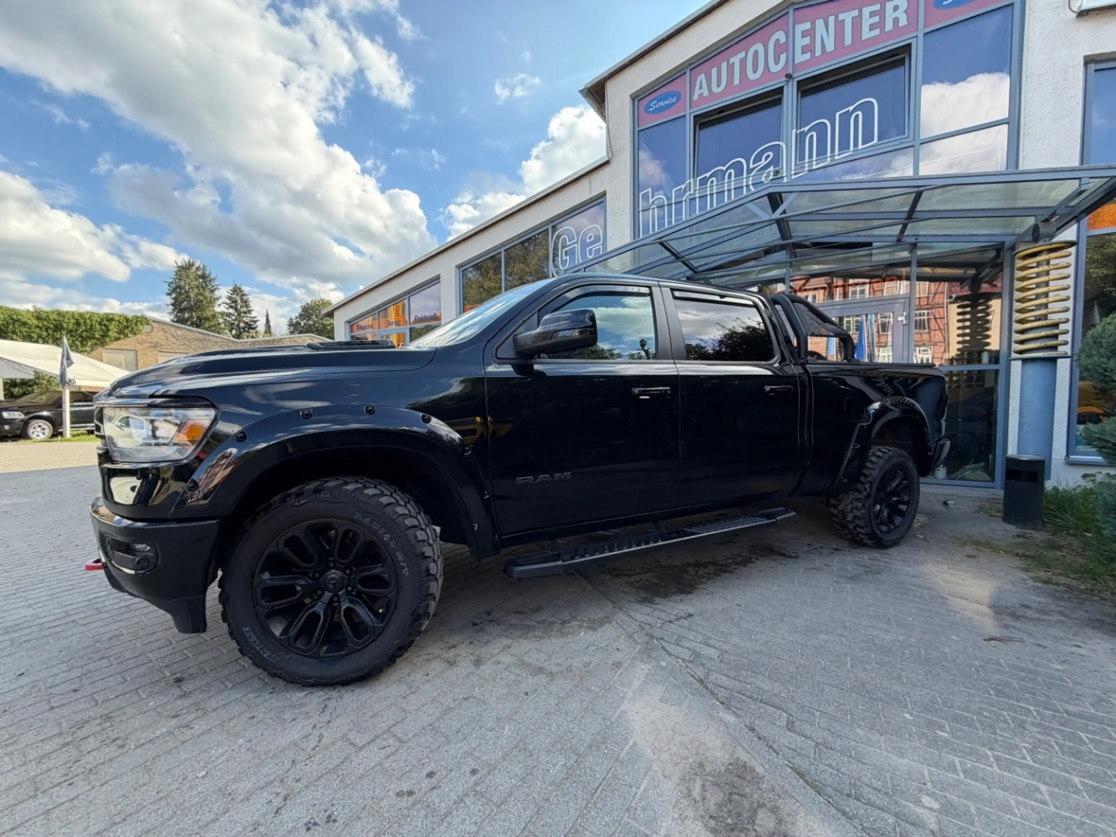 Dodge RAM 1500 5,7 HEMI LARAMIE LONG BED 12 ZOLL — photo 2