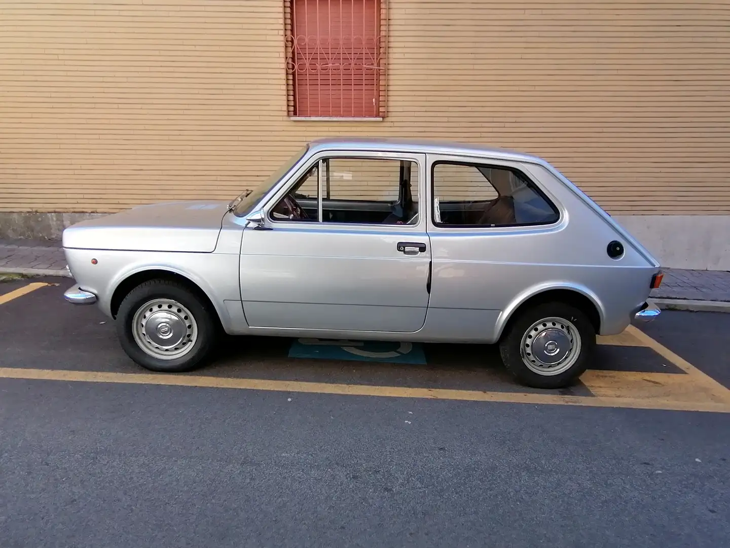Fiat 127 Grijs - 1