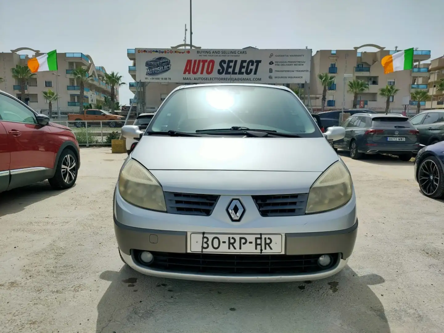 Renault Megane Familiar Manual de 5 Puertas Grigio - 1