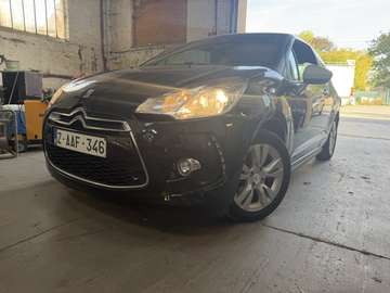 DS 3 1.6 e-HDi Black Mat