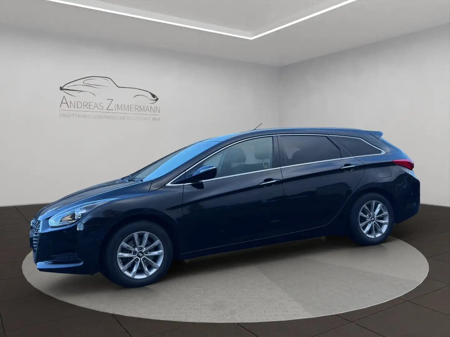 Hyundai i40 cw 1.6 CRDi 1.HAND/WENIG KILOMETER Noir - 1