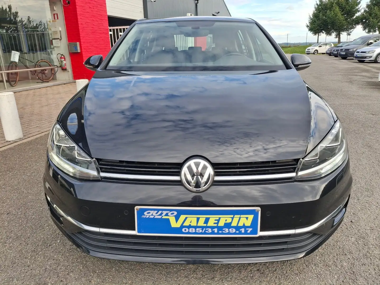 Volkswagen Golf Golf 1.6TDi Comfortline GPS/BT/AB/APS x2/SIEGES CH Noir - 2