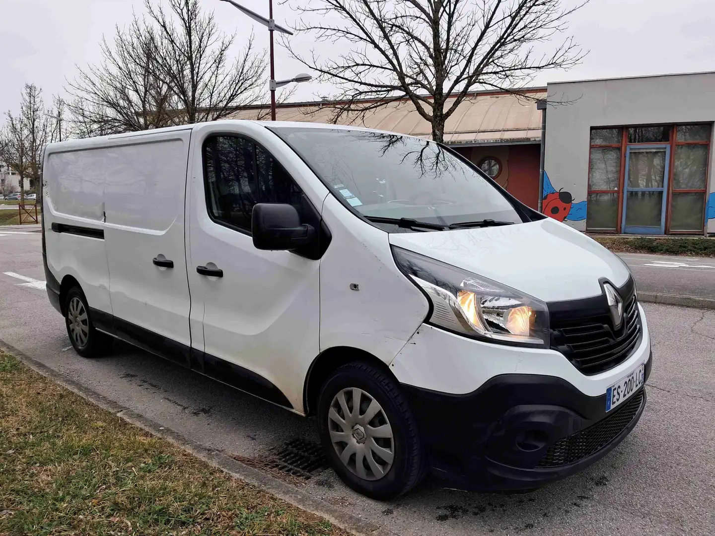 Renault Trafic long 1,6 dci 125 Blanc - 1