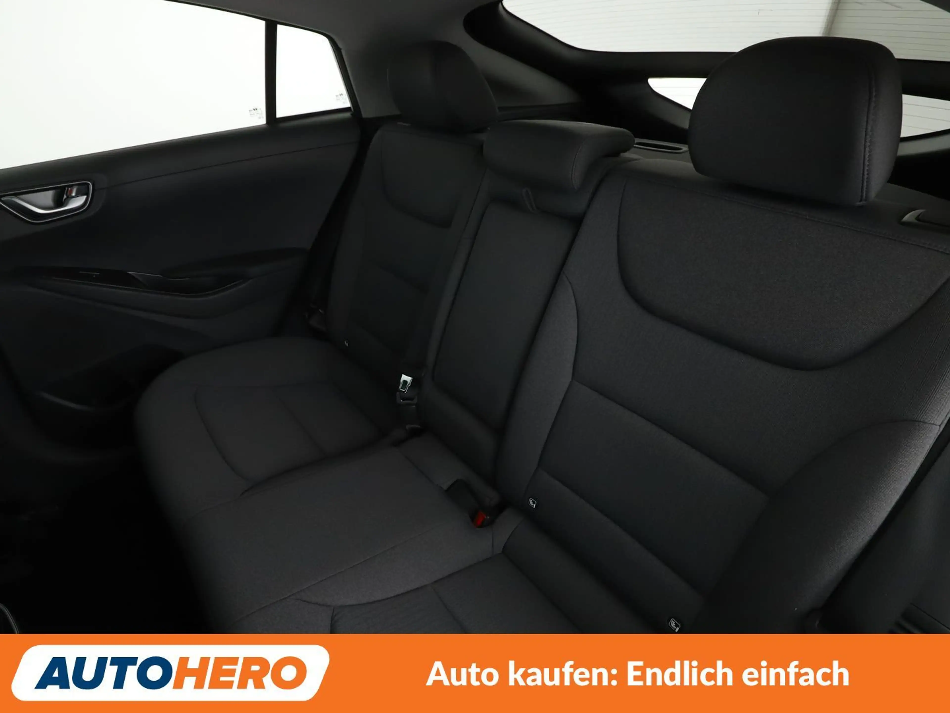 Hyundai IONIQ 1.6 Plug-in Hybrid Style Aut.*NAVI*LED*ACC*CAM*PDC — photo 14