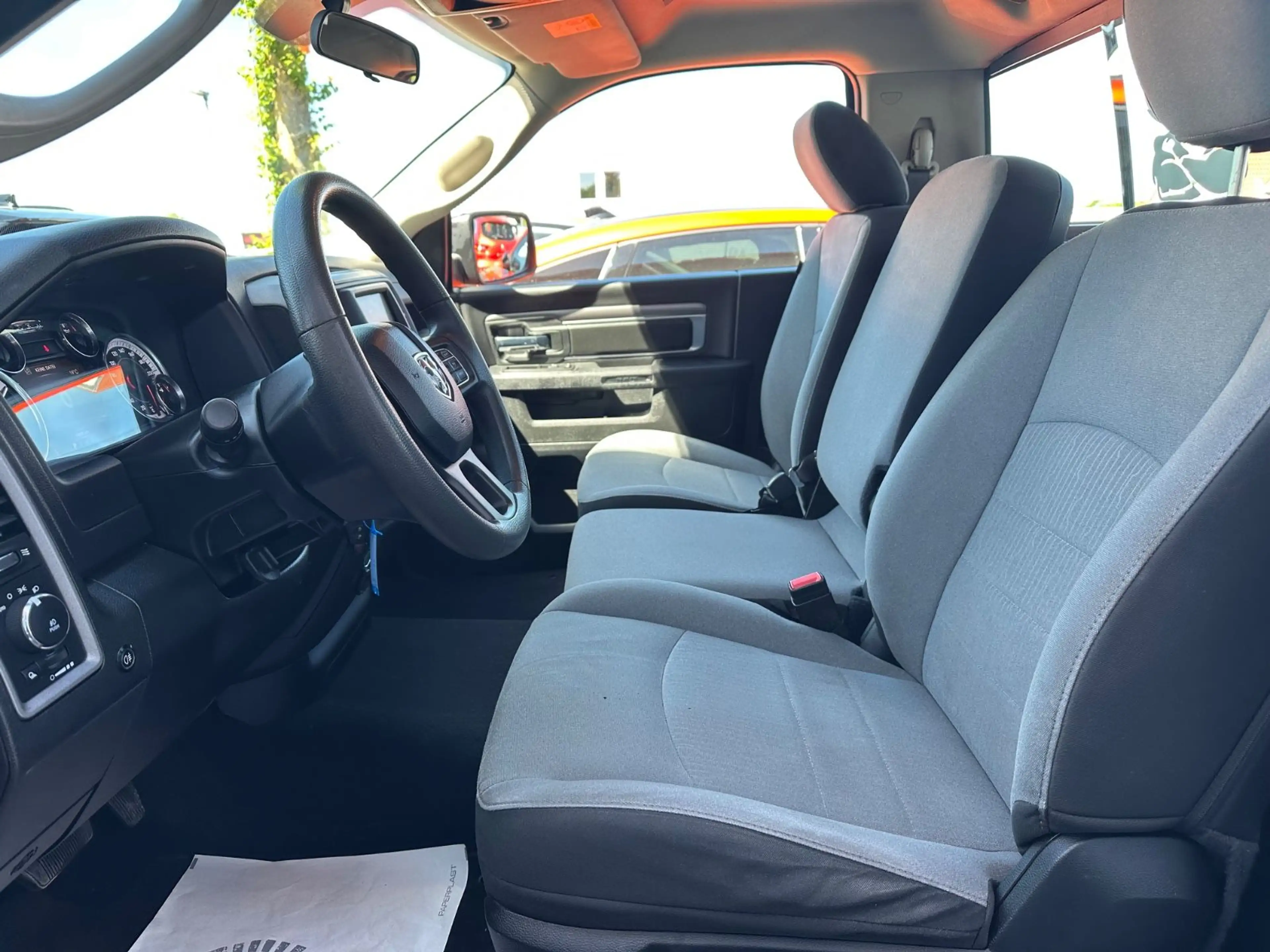 Dodge RAM 1500 DS Reg.Cab Tradesman 5.7L — photo 12