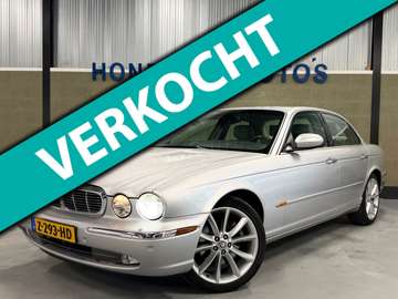 3.5 V8 Executive AUT | YOUNGTIMER | LEDER | NAVI |