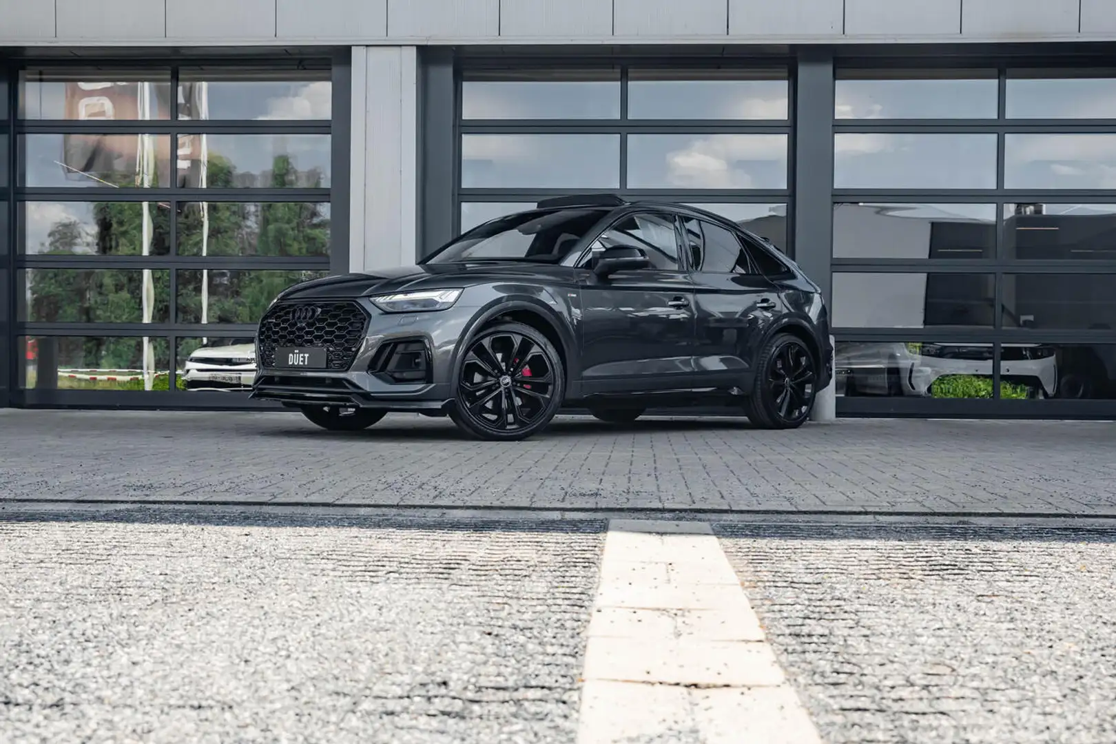Audi Q5 55 TFSIe - SB - Pano - Air susp. - Trekh. - Shadow Grigio - 1