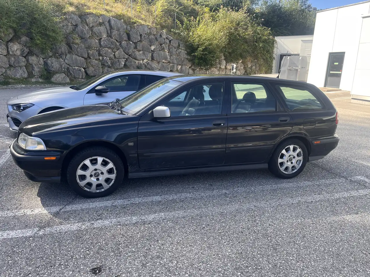 Volvo V40 2,0-16V Klassik Aut., foto 3