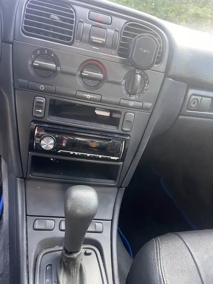 Volvo V40 2,0-16V Klassik Aut., foto 6