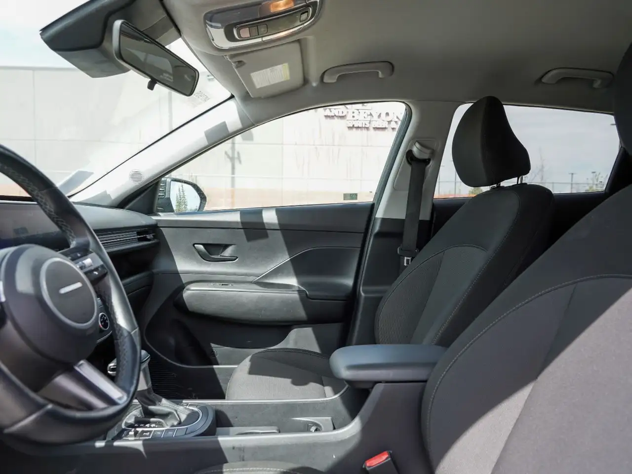 Hyundai KONA снимка Hyundai KONA