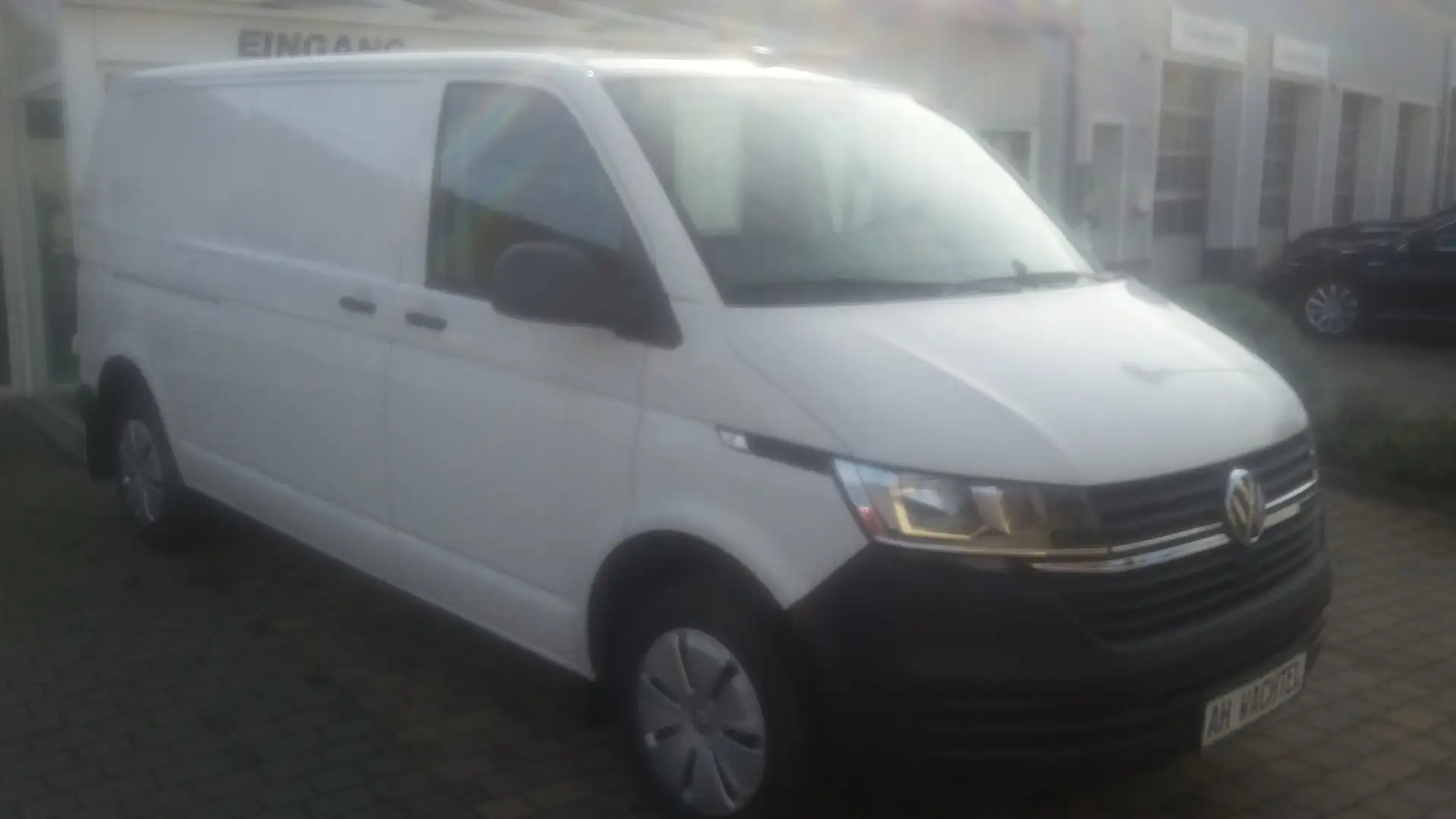 Volkswagen T6.1 Transporter Kasten lang Klima PDC Trennwand Flügeltüren Weiß - 2