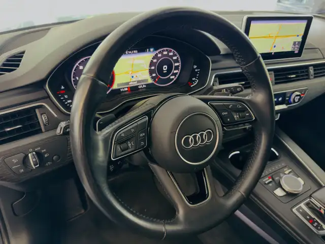 Audi A4 Avant view 10