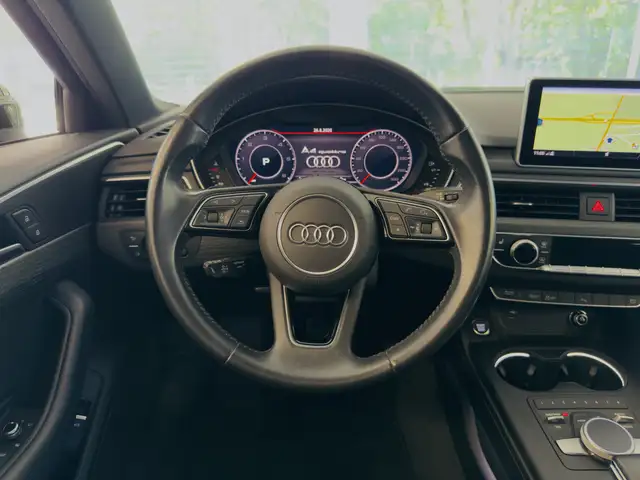 Audi A4 Avant view 11