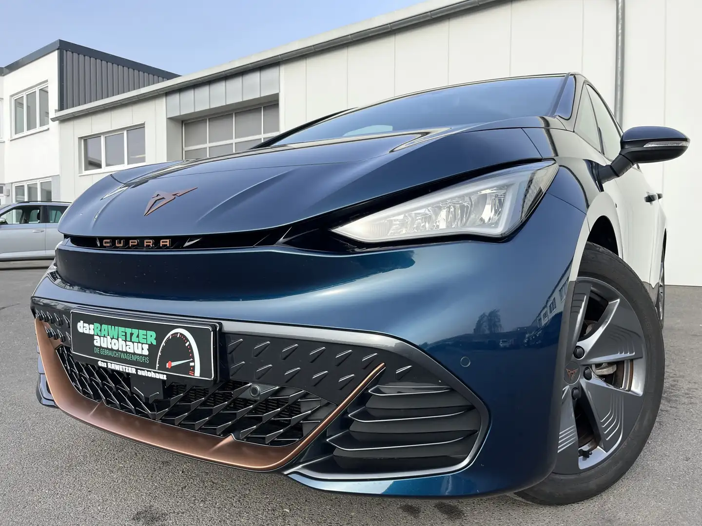 CUPRA Born 147€ m. 20% Anzahlung 62kWh CCS Wärmepumpe Digi Bleu - 1