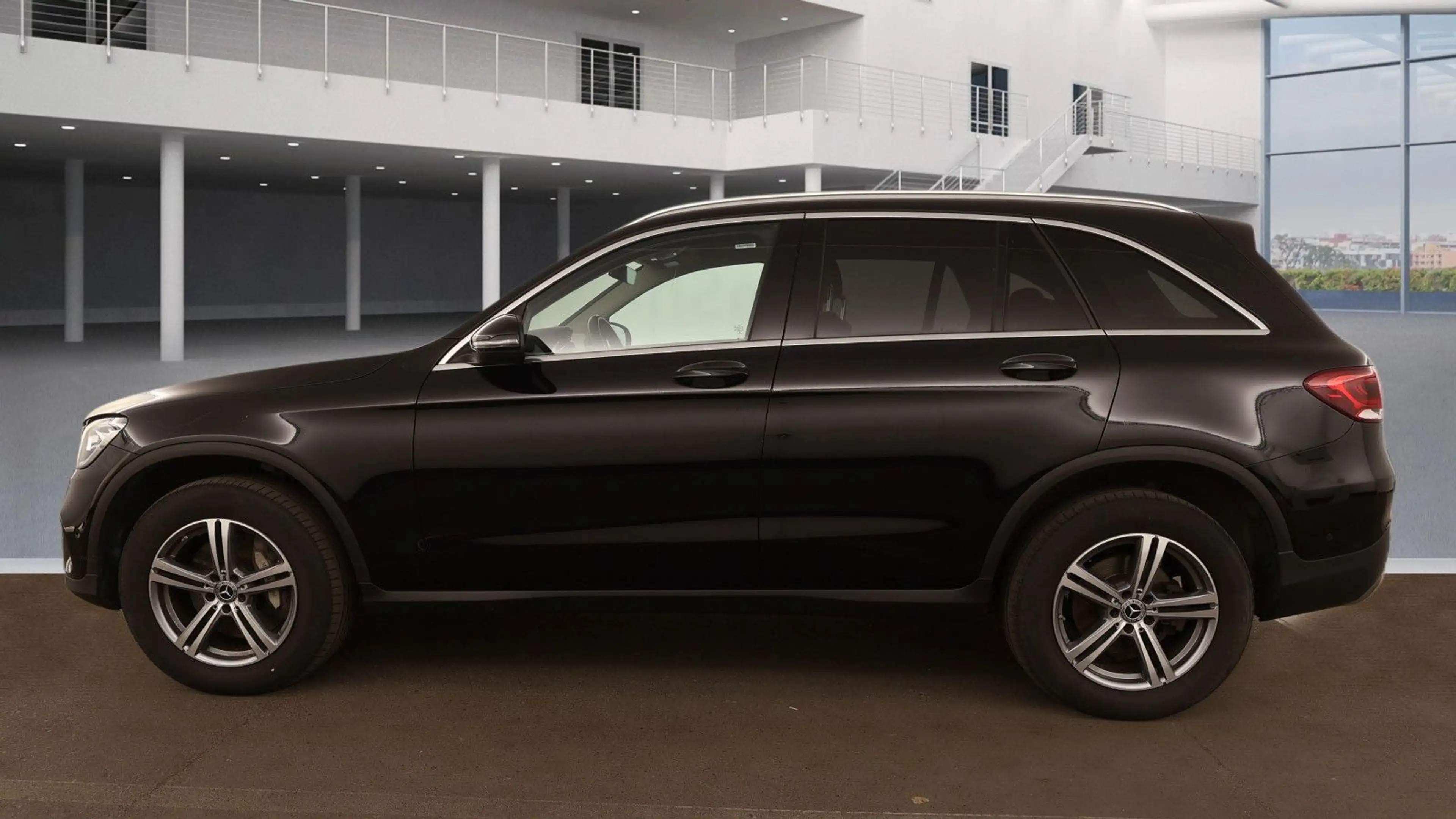 Mercedes-Benz GLC 300 de Distro*Kamera*LED*18*DAB*NaviTouch — photo 4