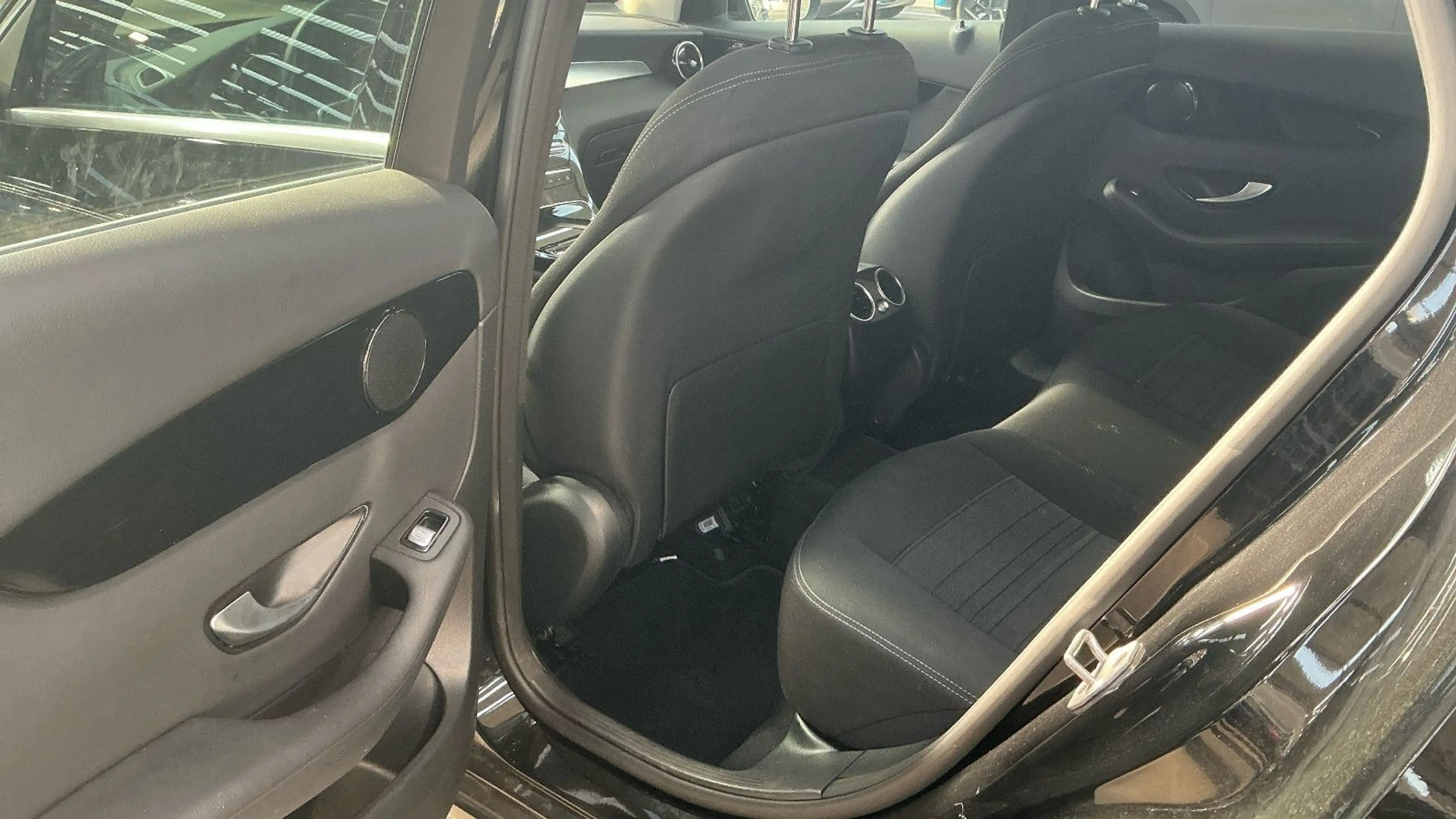 Mercedes-Benz GLC 300 de Distro*Kamera*LED*18*DAB*NaviTouch — photo 18