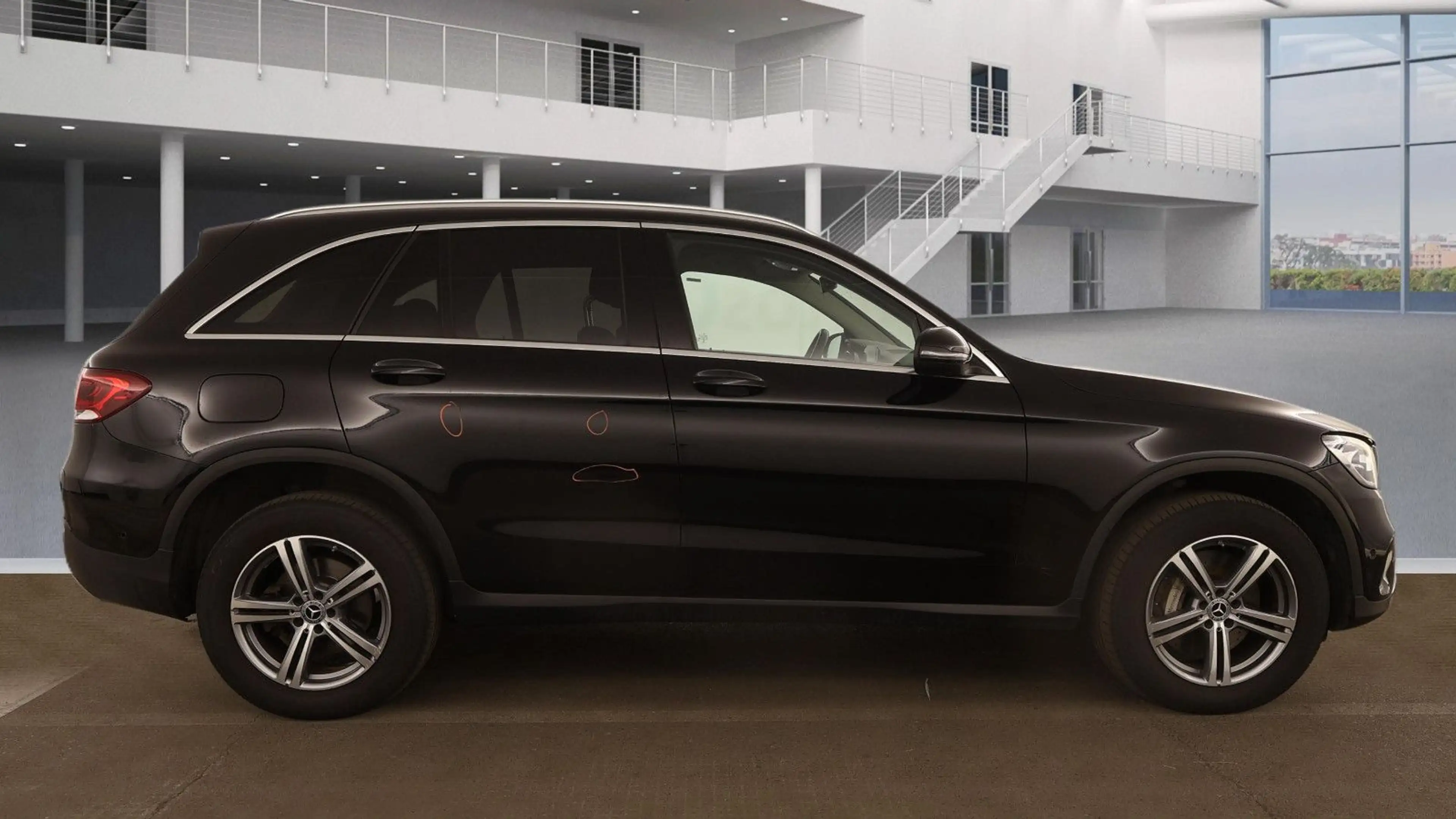 Mercedes-Benz GLC 300 de Distro*Kamera*LED*18*DAB*NaviTouch — photo 3