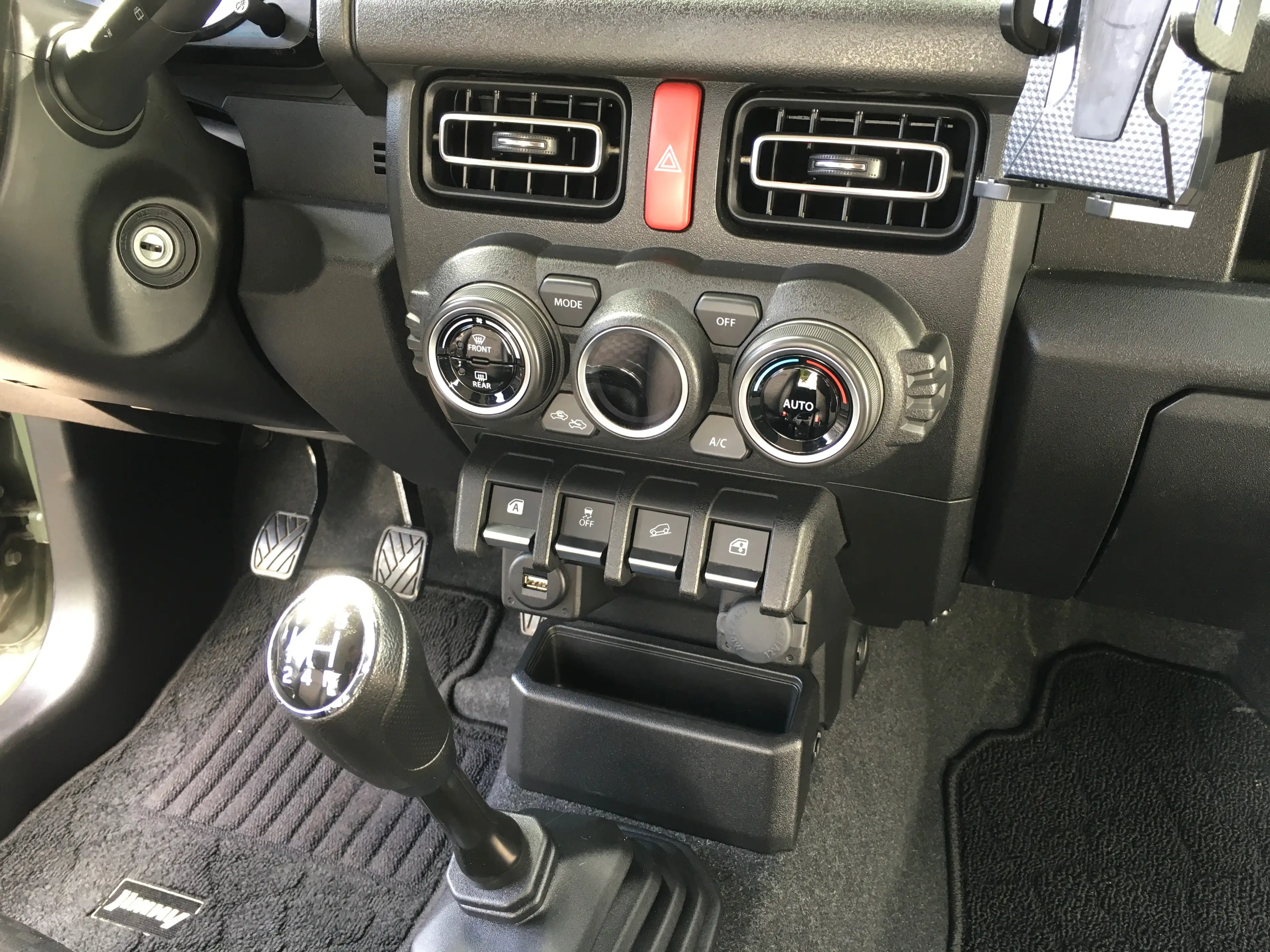 Suzuki Jimny Comfort+ ALLGRIP — photo 12