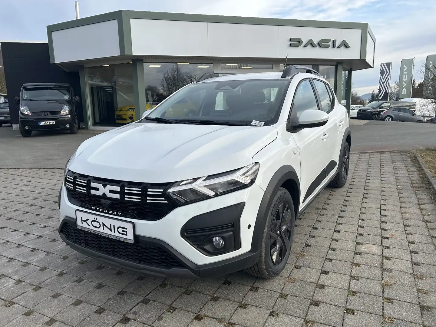 Dacia Sandero Stepway Expression TCe 90 Weiß - 1