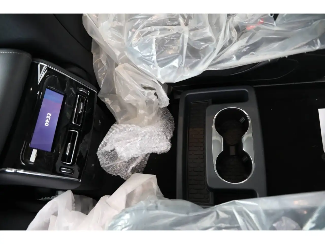 Lincoln Aviator снимка Lincoln Aviator