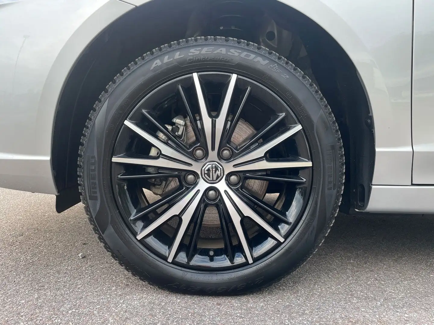 MG MG5 Luxury 61 KWh ACC LED Silber - 2