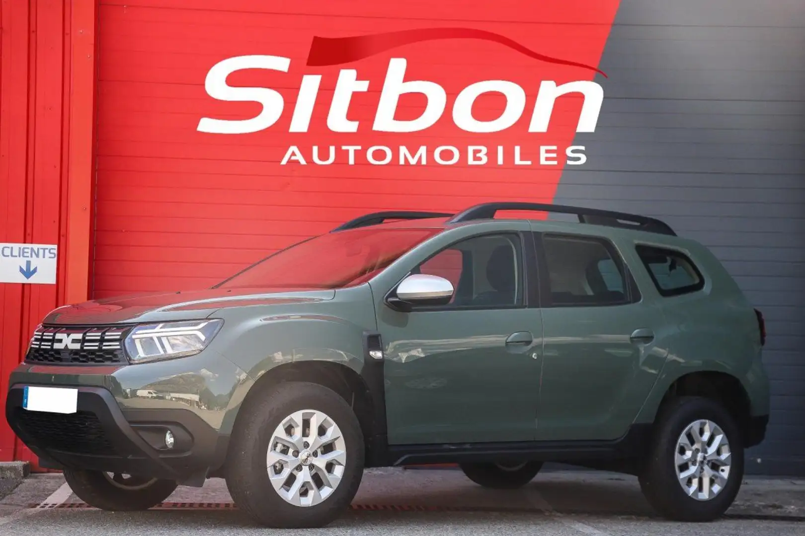 Dacia Duster 1.3 TCe 150 EDC Expression ATTELAGE VERT KAKI LICHEN FRANCAIS PAS DE MALUS Verde - 1
