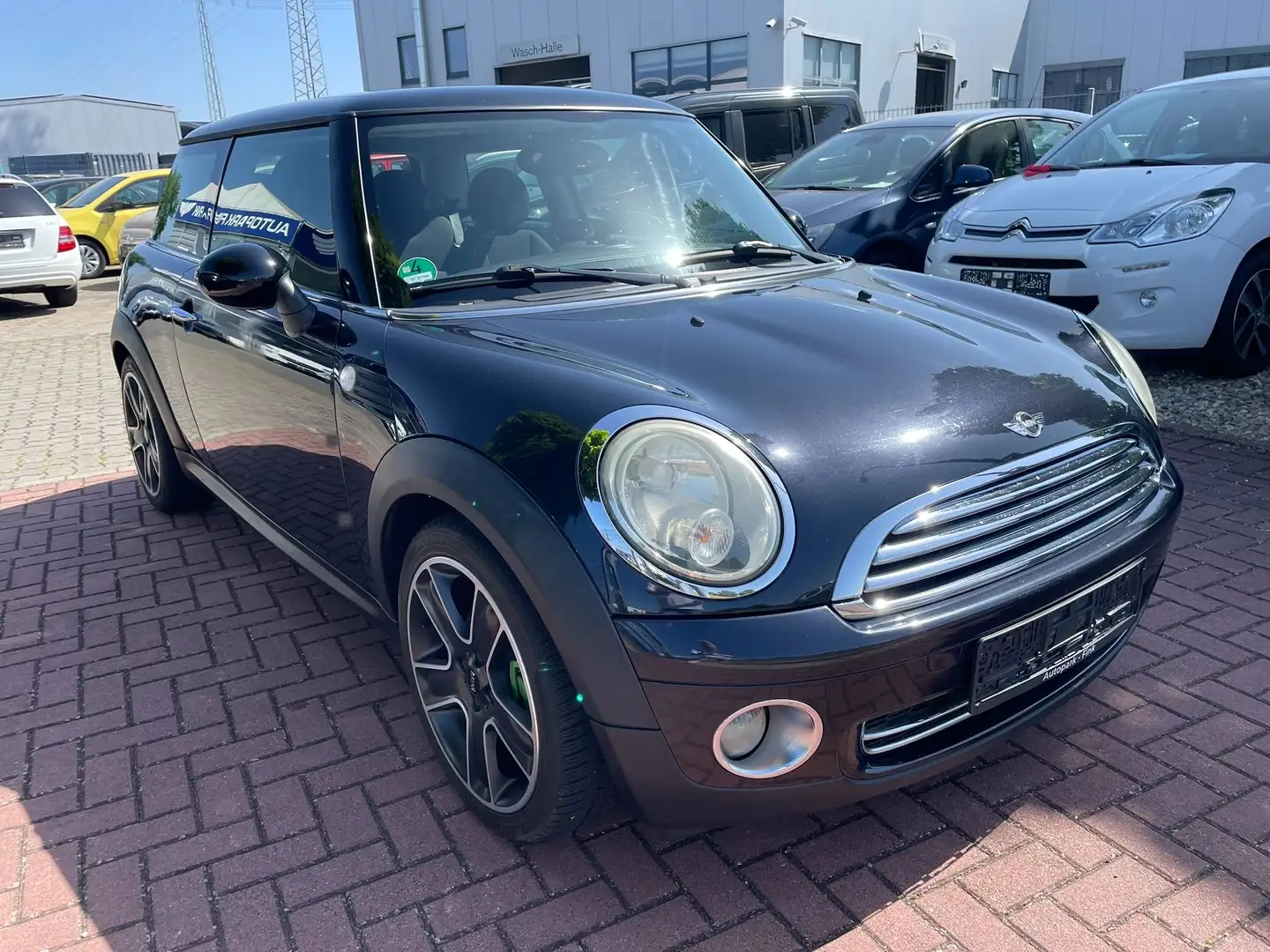 MINI One One Für Export!! Fahrbereit!! Schwarz - 2