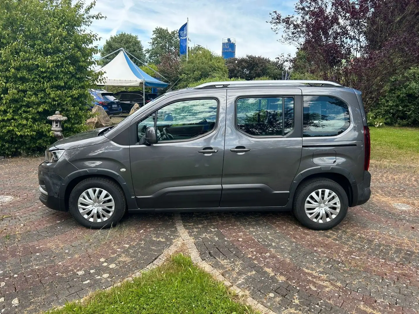 Peugeot Rifter Active 1,5L Blue HDI L1*PDC vo+hi Grau - 2