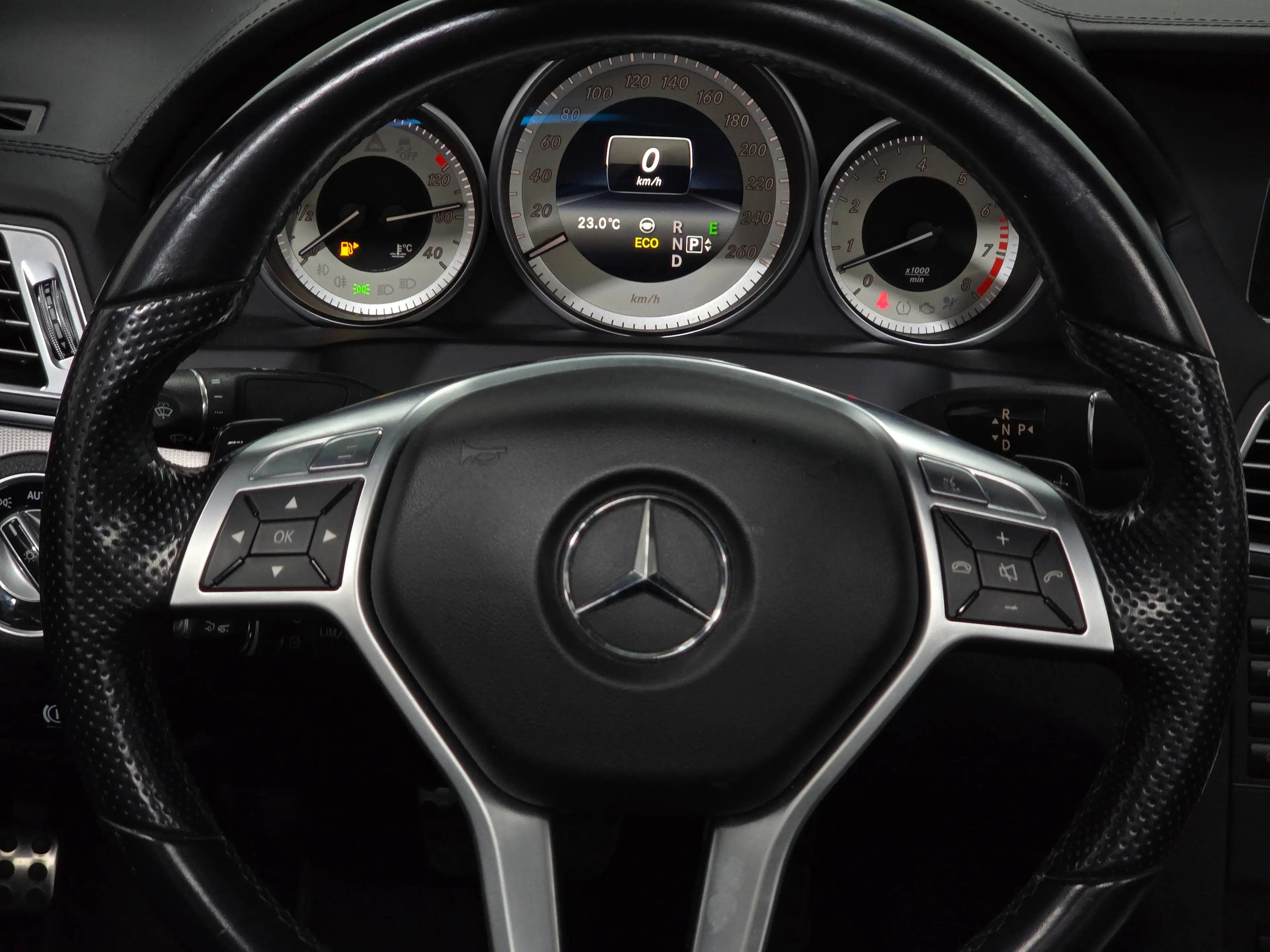 Mercedes-Benz E 400 AMG | Led | Harman Kardon | Keyless | 1ier prop | Suivi Mercedes — photo 11