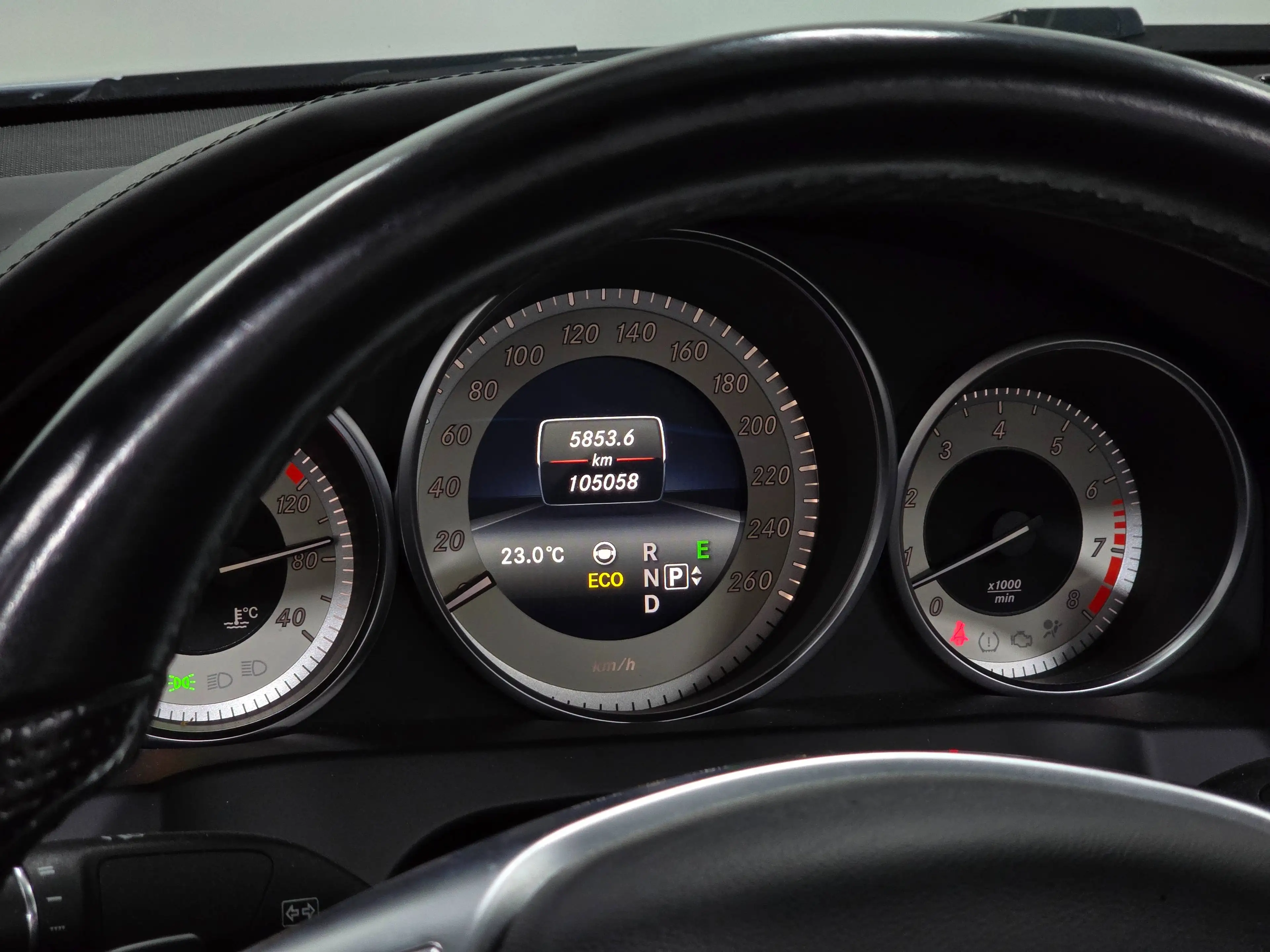 Mercedes-Benz E 400 AMG | Led | Harman Kardon | Keyless | 1ier prop | Suivi Mercedes — photo 12