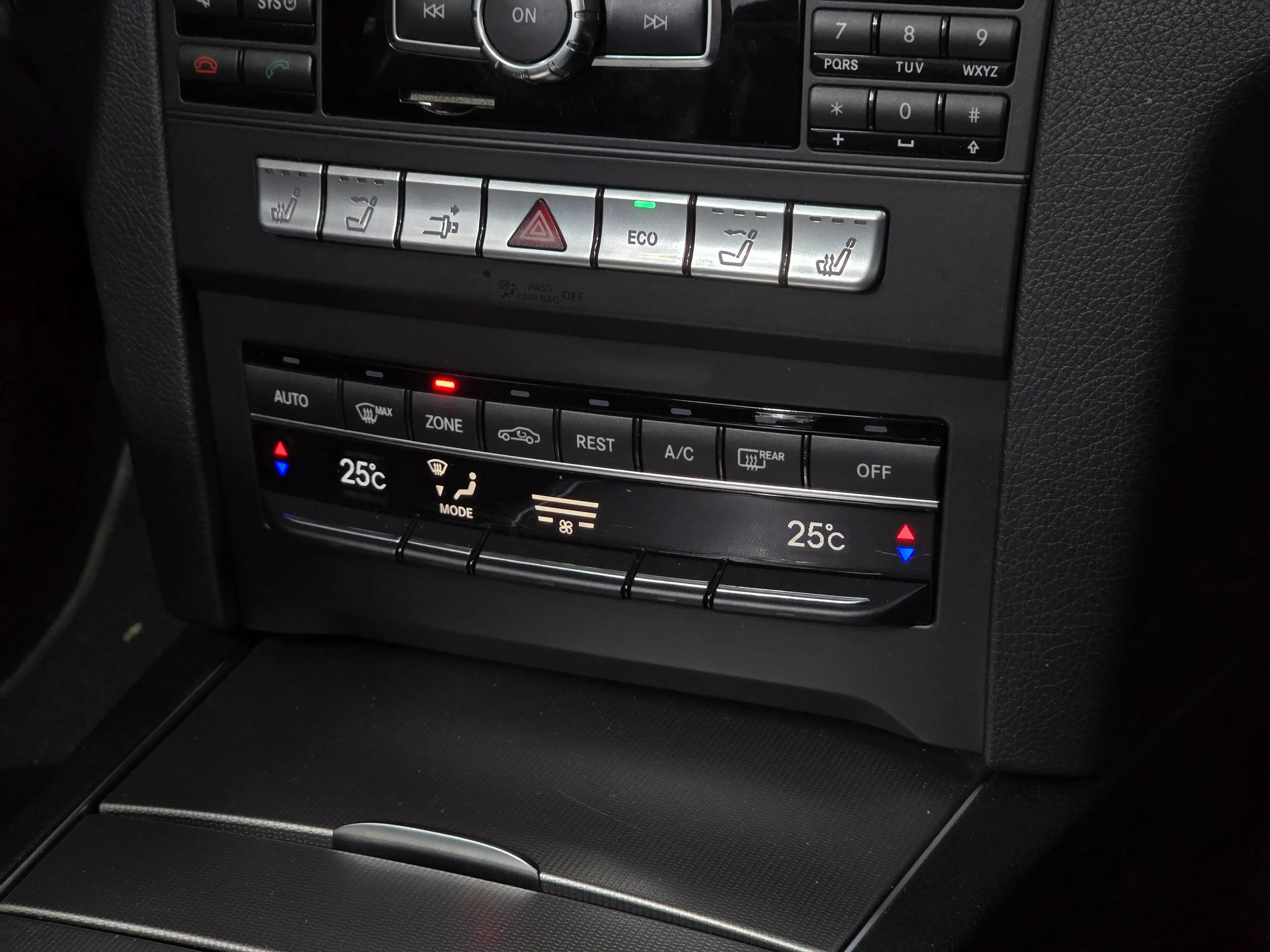 Mercedes-Benz E 400 AMG | Led | Harman Kardon | Keyless | 1ier prop | Suivi Mercedes — photo 15