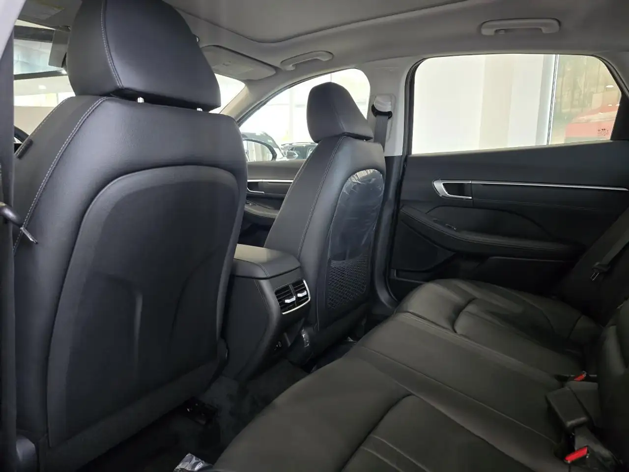 Hyundai SONATA снимка Hyundai SONATA